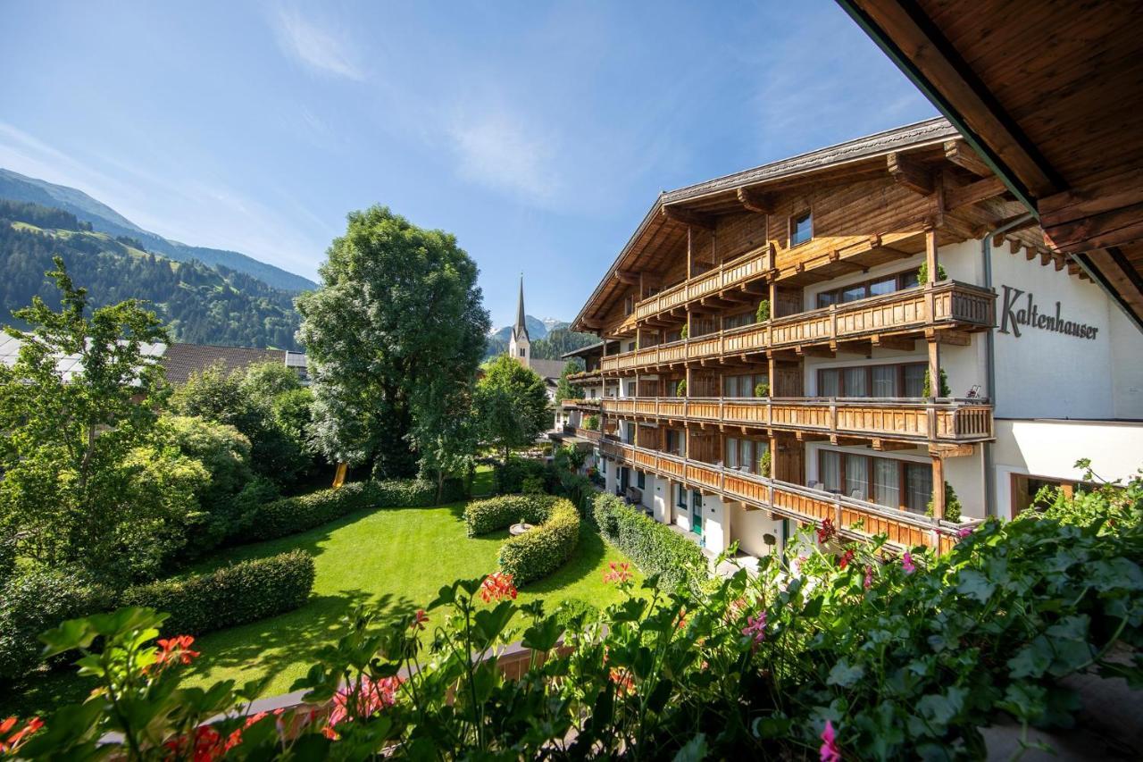 Das Gemuetliche Dorfhotel Kaltenhauser ฮอลเลอร์บาค อิม พินซ์เกา ภายนอก รูปภาพ